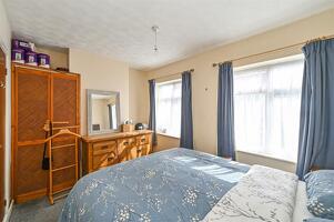 Picture #8 of Property #1949839641 in Compton Road, Totton SO40 3AS