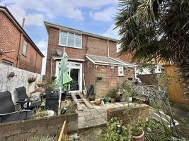 Picture #7 of Property #1950244641 in Cynthia Road, Parkstone, Poole BH12 3JG