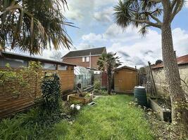 Picture #8 of Property #1950244641 in Cynthia Road, Parkstone, Poole BH12 3JG