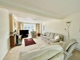 Picture #6 of Property #1950322641 in Kilmington Way, Highcliffe On Sea, Christchurch BH23 5BL