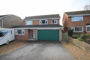 Picture #0 of Property #1952144541 in Edgarton Road, West Canford Heath, Poole BH17 9AY