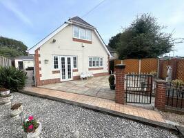 Picture #0 of Property #1957544931 in Stanley Green Road, Oakdale , Poole BH15 3AE