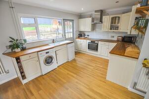 Picture #1 of Property #1960010541 in Olivers Way, WIMBORNE BH21 2LH