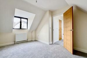 Picture #8 of Property #1960499241 in West Street, Ringwood BH24 1DY