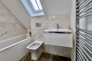 Picture #9 of Property #1960499241 in West Street, Ringwood BH24 1DY