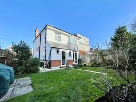 Picture #19 of Property #1964022441 in Maclaren Road, Bournemouth BH9 2XA