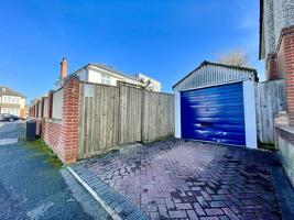 Picture #25 of Property #1964022441 in Maclaren Road, Bournemouth BH9 2XA