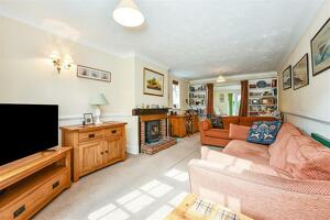 Picture #2 of Property #1964168541 in Woodlands Road, Ashurst SO40 7AL