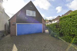 Picture #31 of Property #1968915141 in Oakley Road, Wimborne BH21 1QJ