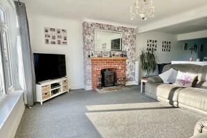Picture #12 of Property #1971985341 in Orchard Close, Ringwood BH24 1LP