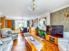 Picture #10 of Property #1973039931 in Waterford Gardens, Highcliffe, Christchurch BH23 5DP