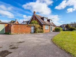 Picture #21 of Property #1973039931 in Waterford Gardens, Highcliffe, Christchurch BH23 5DP