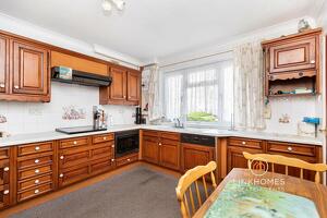 Picture #11 of Property #1974301641 in Johnston Road, Poole BH15 3HT