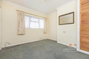 Picture #4 of Property #1974301641 in Johnston Road, Poole BH15 3HT