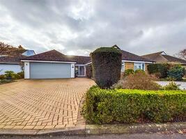 Picture #8 of Property #1977097341 in Vecta Close, Friars Cliff, Christchurch BH23 4EJ