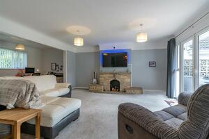 Picture #8 of Property #1977207141 in East Avenue, Talbot Woods BH3 7BU