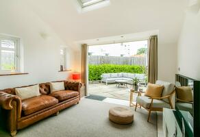 Picture #8 of Property #1978711041 in Copse Close, Whitecliff, Poole BH14 8AW