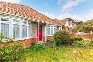 Picture #1 of Property #1982917641 in Tuckton Road, Bournemouth BH6 3HS