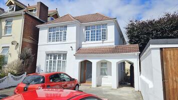 Picture #0 of Property #1984961541 in Hmo, 227 Bournemouth Road, Poole BH14 9HU