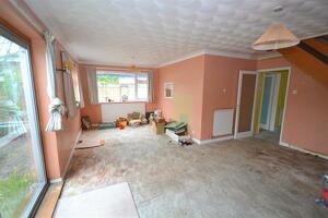Picture #2 of Property #1986328641 in Moneyfly Road, Verwood BH31 6BL
