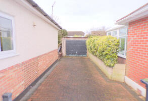 Picture #20 of Property #1989022641 in Littlecroft Avenue, Bournemouth BH9 3HR