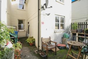 Picture #7 of Property #1989571341 in Blandford Road, Poole BH15 4AS