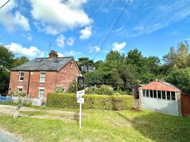 Picture #0 of Property #1994750541 in Hightown Hill, Ringwood BH24 3HA