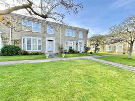 Picture #0 of Property #1997388831 in Earlsdon Way, Highcliffe on Sea, Christchurch BH23 5TD