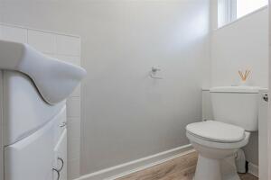 Picture #8 of Property #1998561441 in Drake Close, Marchwood SO40 4XB